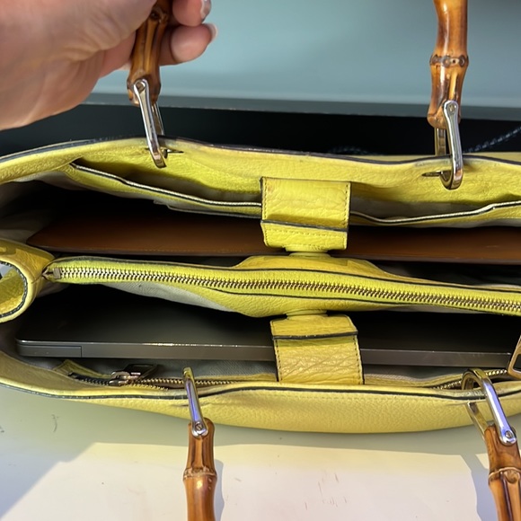 Large Gucci Shopper in great condition17 x 12 x 8 - Picture 8 of 11